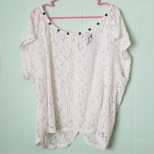 Torrid Size 3 lacey cream top